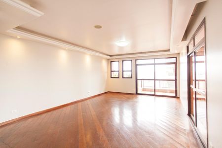 Apartamento para alugar com 263m², 3 quartos e 2 vagas Apartamento para alugar com 263m², 3 quartos e 2 vagasSala