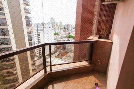 Apartamento para alugar com 263m², 3 quartos e 2 vagas Apartamento para alugar com 263m², 3 quartos e 2 vagasVaranda da Suíte 1