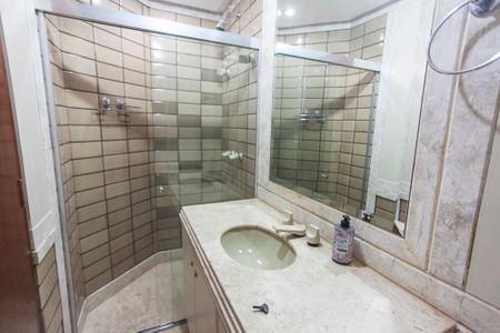 Apartamento para alugar com 263m², 3 quartos e 2 vagas Apartamento para alugar com 263m², 3 quartos e 2 vagasBanheiro Social