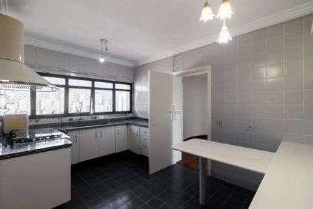 Apartamento à venda com 190m², 4 quartos e 3 vagas