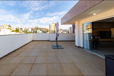 Apartamento à venda com 177m², 3 quartos e 3 vagasÁrea externa