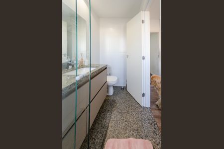 Apartamento à venda com 177m², 3 quartos e 3 vagasBanheiro suíte