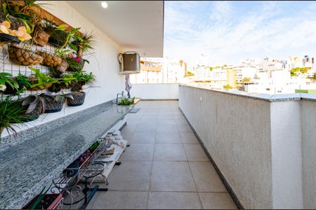Apartamento à venda com 177m², 3 quartos e 3 vagasÁrea externa
