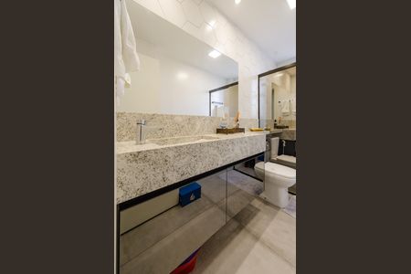 Apartamento à venda com 177m², 3 quartos e 3 vagasBanheiro social 1