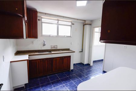 Apartamento à venda com 103m², 2 quartos e 1 vaga Apartamento à venda com 103m², 2 quartos e 1 vagaCozinha