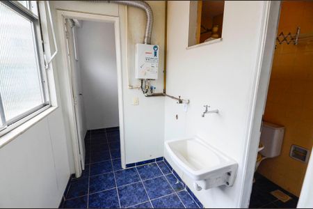 Apartamento à venda com 103m², 2 quartos e 1 vaga Apartamento à venda com 103m², 2 quartos e 1 vagaÁrea de Serviço