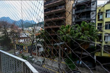 Apartamento à venda com 103m², 2 quartos e 1 vaga Apartamento à venda com 103m², 2 quartos e 1 vagaSuíte