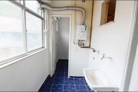 Apartamento à venda com 103m², 2 quartos e 1 vaga Apartamento à venda com 103m², 2 quartos e 1 vagaÁrea de Serviço