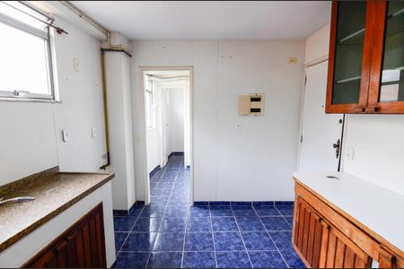 Apartamento à venda com 103m², 2 quartos e 1 vaga Apartamento à venda com 103m², 2 quartos e 1 vagaCozinha