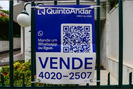 Apartamento à venda com 103m², 2 quartos e 1 vaga Apartamento à venda com 103m², 2 quartos e 1 vagaFachada