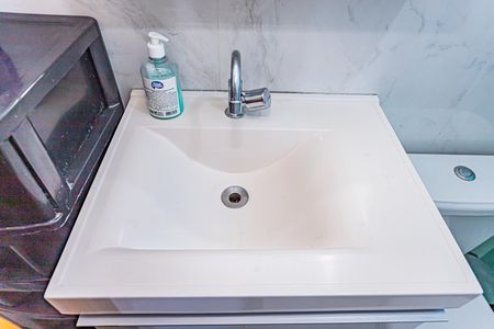 Apartamento para alugar com 58m², 2 quartos e 1 vagaBanheiro Social