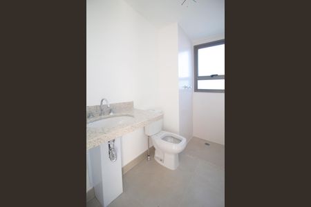 Apartamento à venda com 77m², 2 quartos e 1 vaga Apartamento à venda com 77m², 2 quartos e 1 vagaBanheiro da Suíte 2