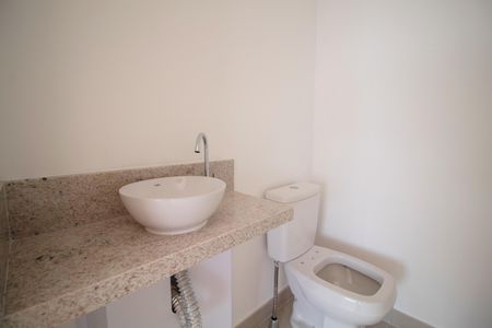 Apartamento à venda com 77m², 2 quartos e 1 vaga Apartamento à venda com 77m², 2 quartos e 1 vagaBanheiro Social