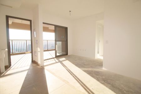 Sala de apartamento à venda com 2 quartos, 77m² em Pinheiros, São Paulo