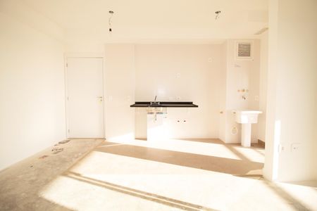 Sala de apartamento à venda com 2 quartos, 77m² em Pinheiros, São Paulo