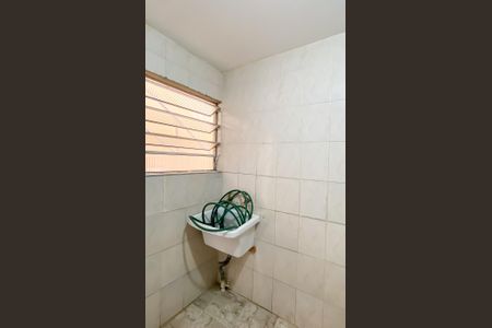 Casa à venda com 250m², 4 quartos e 2 vagas Casa à venda com 250m², 4 quartos e 2 vagasÁrea de Serviço