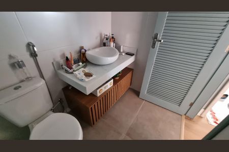 Casa de condomínio à venda com 160m², 1 quarto e 2 vagas Casa de condomínio à venda com 160m², 1 quarto e 2 vagasBanheiro