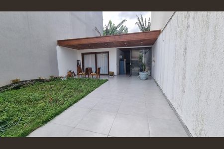 Casa de condomínio à venda com 160m², 1 quarto e 2 vagas Casa de condomínio à venda com 160m², 1 quarto e 2 vagasÁrea externa