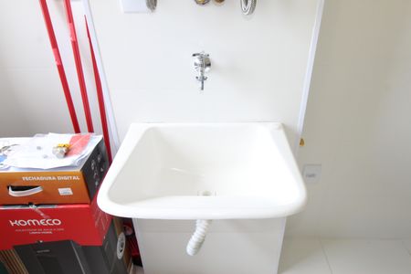 Apartamento para alugar com 60m², 2 quartos e 1 vagaÁrea de Serviço