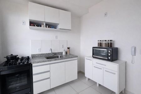 Cozinha de apartamento à venda com 2 quartos, 57m² em Padroeira, Osasco