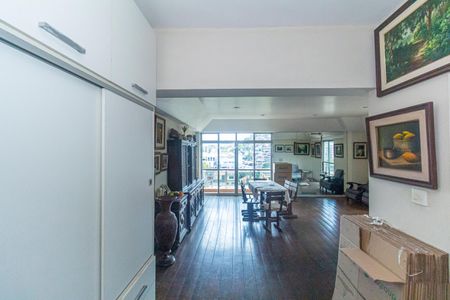 Sala de apartamento para alugar com 4 quartos, 240m² em Praça Seca, Rio de Janeiro