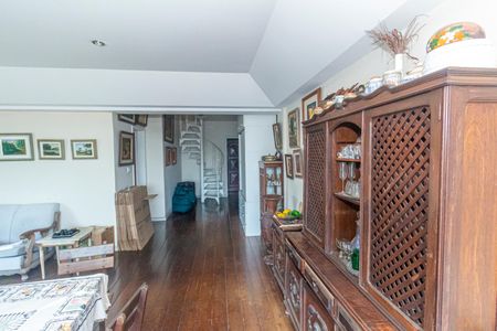 Apartamento para alugar com 240m², 4 quartos e 2 vagasSala