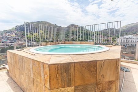 Apartamento para alugar com 240m², 4 quartos e 2 vagasTerraço