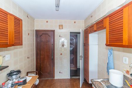 Apartamento para alugar com 240m², 4 quartos e 2 vagasCozinha e Área de Serviço