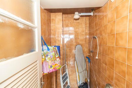 Apartamento para alugar com 240m², 4 quartos e 2 vagasBanheiro de serviço