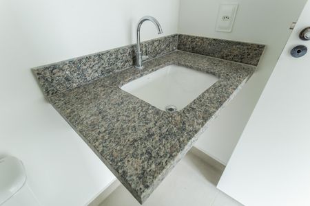 Apartamento à venda com 26m², 1 quarto e sem vaga Apartamento à venda com 26m², 1 quarto e sem vagaBanheiro da Suíte