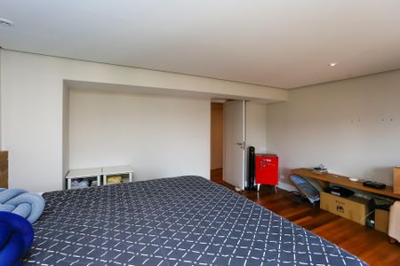 Apartamento à venda com 300m², 3 quartos e 3 vagas Apartamento à venda com 300m², 3 quartos e 3 vagasSuíte 1