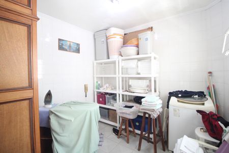 Casa à venda com 550m², 6 quartos e 6 vagasQuarto de serviço