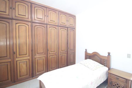 Casa à venda com 550m², 6 quartos e 6 vagasQuarto 2