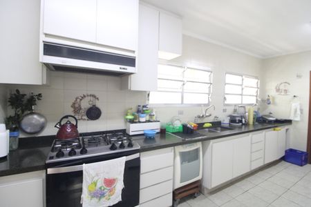 Casa à venda com 550m², 6 quartos e 6 vagasCozinha