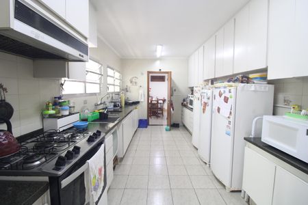 Casa à venda com 550m², 6 quartos e 6 vagasCozinha