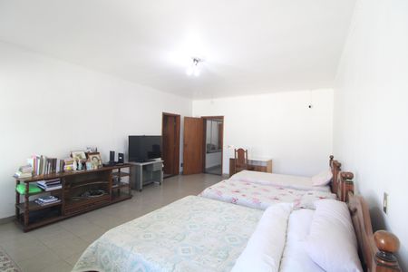 Casa à venda com 550m², 6 quartos e 6 vagasSuíte 1