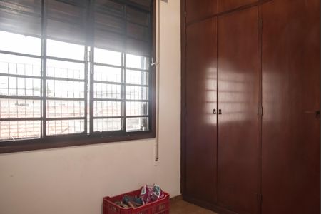 Casa à venda com 200m², 3 quartos e 3 vagasSuíte 2