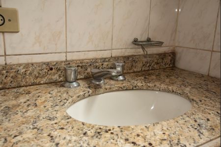 Casa à venda com 200m², 3 quartos e 3 vagasBanheiro da Suíte 2