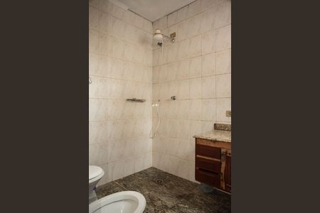 Casa à venda com 200m², 3 quartos e 3 vagasBanheiro da Suíte 2