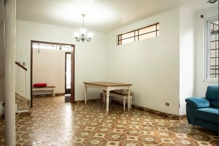 Casa à venda com 200m², 3 quartos e 3 vagasSala 1