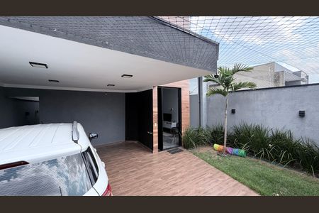 Casa à venda com 118m², 3 quartos e 2 vagas Casa à venda com 118m², 3 quartos e 2 vagasGaragem