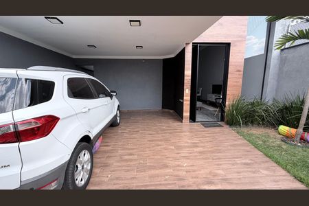 Casa à venda com 118m², 3 quartos e 2 vagas Casa à venda com 118m², 3 quartos e 2 vagasGaragem