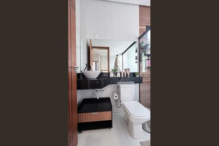 Casa à venda com 118m², 3 quartos e 2 vagas Casa à venda com 118m², 3 quartos e 2 vagasBanheiro da Suíte