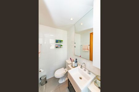 Apartamento à venda com 100m², 3 quartos e 2 vagas Apartamento à venda com 100m², 3 quartos e 2 vagasBanheiro da Suíte