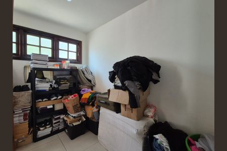 Casa à venda com 360m², 2 quartos e 2 vagas Casa à venda com 360m², 2 quartos e 2 vagasQuarto de Serviço