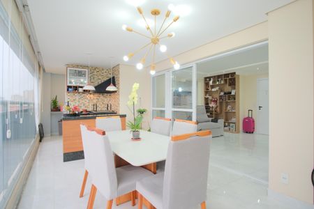 Apartamento à venda com 110m², 3 quartos e 2 vagasVaranda