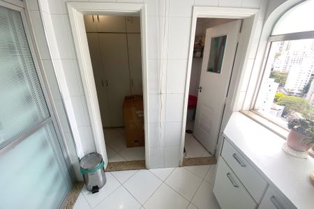 Apartamento à venda com 105m², 2 quartos e 1 vagaÁrea de Serviço