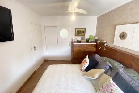 Apartamento à venda com 105m², 2 quartos e 1 vagaSuíte 