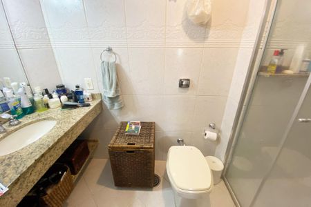 Apartamento à venda com 105m², 2 quartos e 1 vagaBanheiro Suíte 