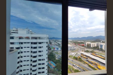 Apartamento à venda com 74m², 2 quartos e 1 vagaCozinha Janela